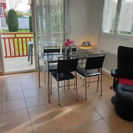 Apartment T2 Classe 3 Etoiles - Au Calme Proche Centre - Ideal Curistes Et Vacanciers