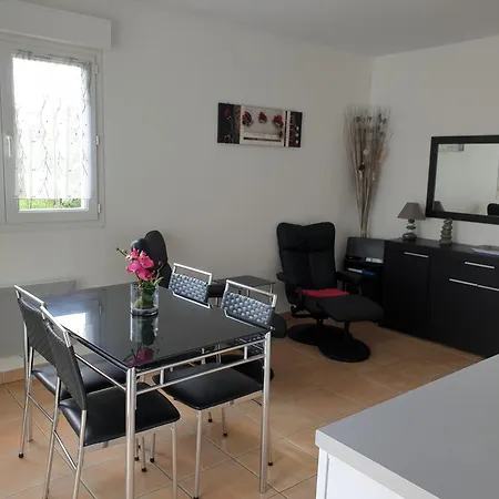 Apartment T2 Classe 3 Etoiles - Au Calme Proche Centre - Ideal Curistes Et Vacanciers