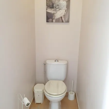 Apartment T2 Classe 3 Etoiles - Au Calme Proche Centre - Ideal Curistes Et Vacanciers *