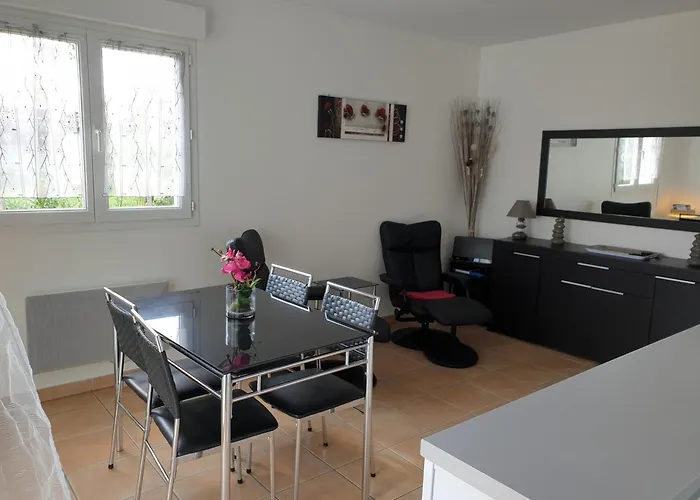 アパート T2 Classe 3 Etoiles - Au Calme Proche Centre - Ideal Curistes Et Vacanciers